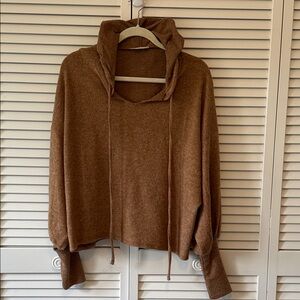 Zenana Outfitters Brown Hoodie Sweater Size L/XL NWOT